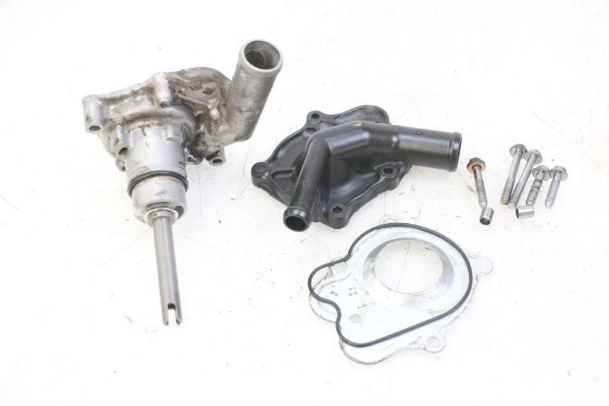photo de WASSERPUMPE HONDA CB R 1000 (2018 - 2023)