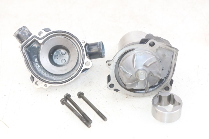 photo de WASSERPUMPE KAWASAKI ZX-6R ZX6R 600 (1995 - 1997)