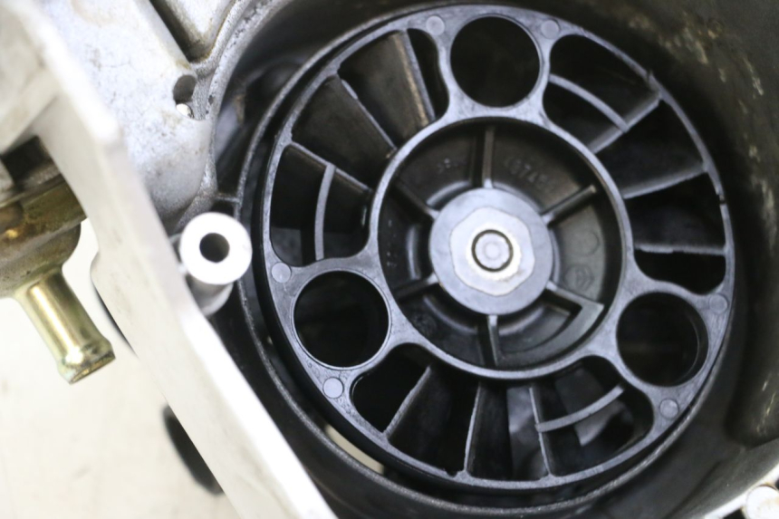 photo de WASSERPUMPE PIAGGIO VESPA GRANTURISMO 200 (2004 - 2005)