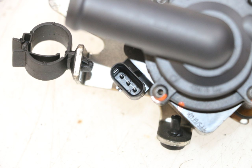 photo de WASSERPUMPE PIAGGIO VESPA GTS SUPER IE 125 (2009 - 2016) - Technische Nahaufnahme