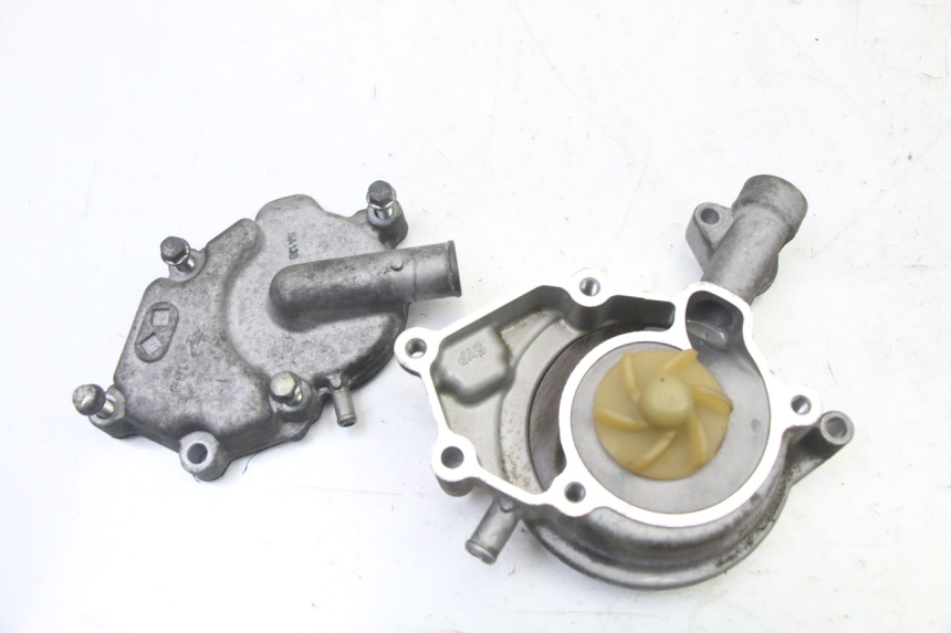 photo de WASSERPUMPE YAMAHA X-MAX XMAX 125 (2010 - 2014)
