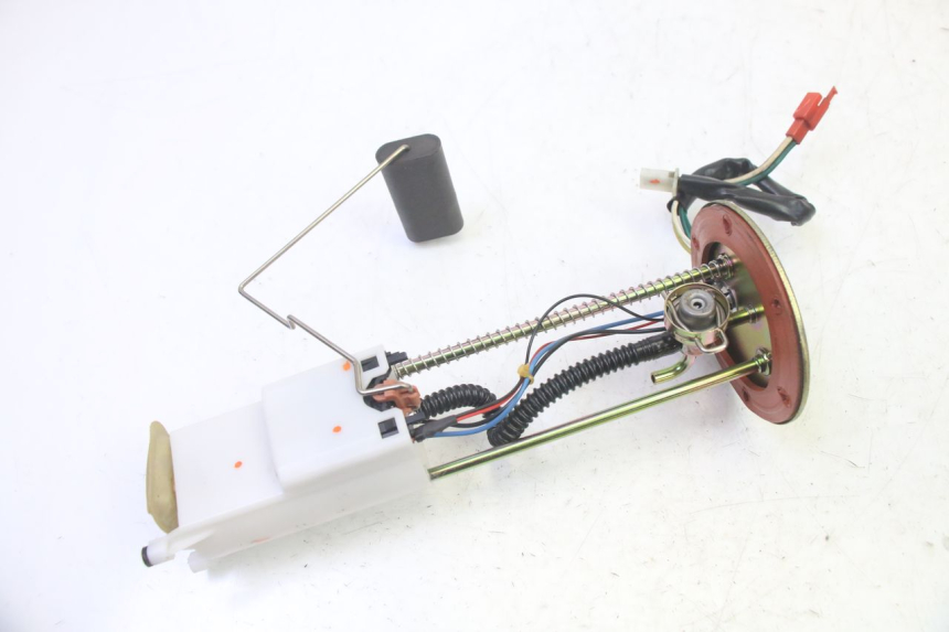 photo de BENZINPUMPE QUADRO 4 4D 350 (2015 - 2018)