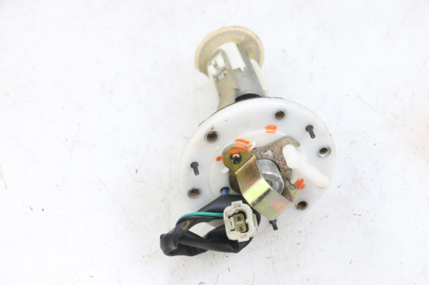 photo de KRAFTSTOFFPUMPE KYMCO AGILITY 16+ 4T 50 (2018 - 2023) - Technische Nahaufnahme