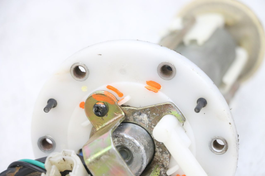 photo de KRAFTSTOFFPUMPE KYMCO AGILITY 16+ 4T 50 (2018 - 2023) - Oberflächenzustand und Material