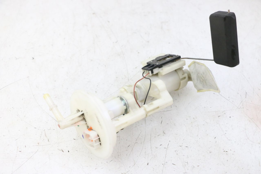 photo de KRAFTSTOFFPUMPE SUZUKI BURGMAN 125 (2007 - 2014)