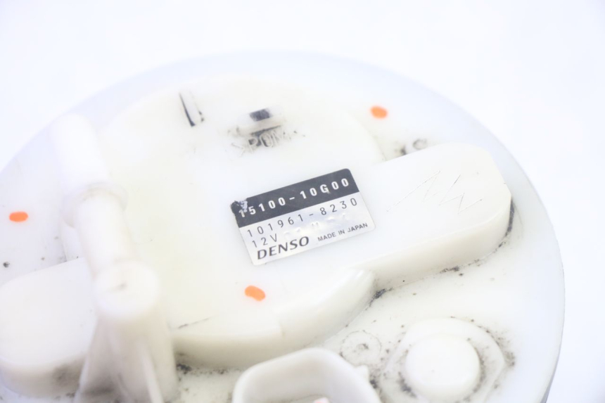 photo de BENZINPUMPE SUZUKI BURGMAN EXECUTIVE ABS 650 (2006 - 2012) - Zoom auf Gebrauchszustand