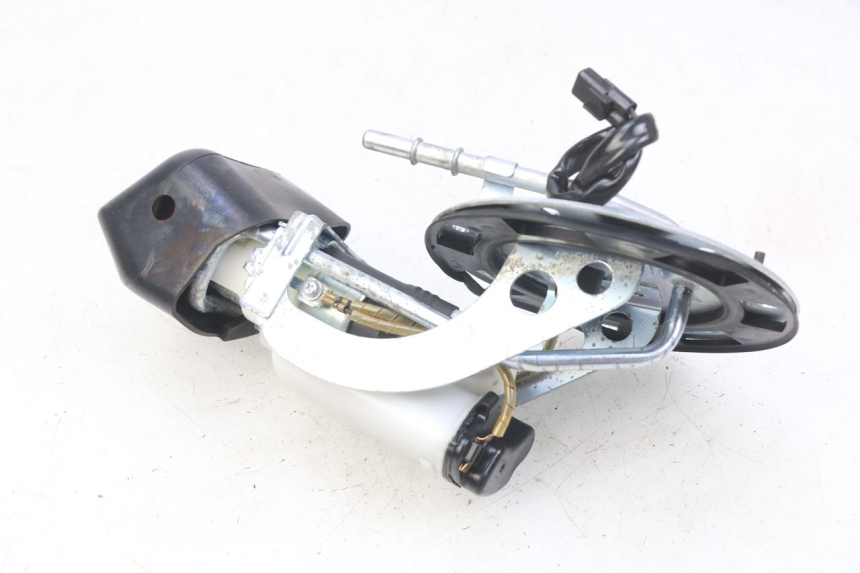 photo de KRAFTSTOFFPUMPE HONDA CB R 1000 (2018 - 2023)