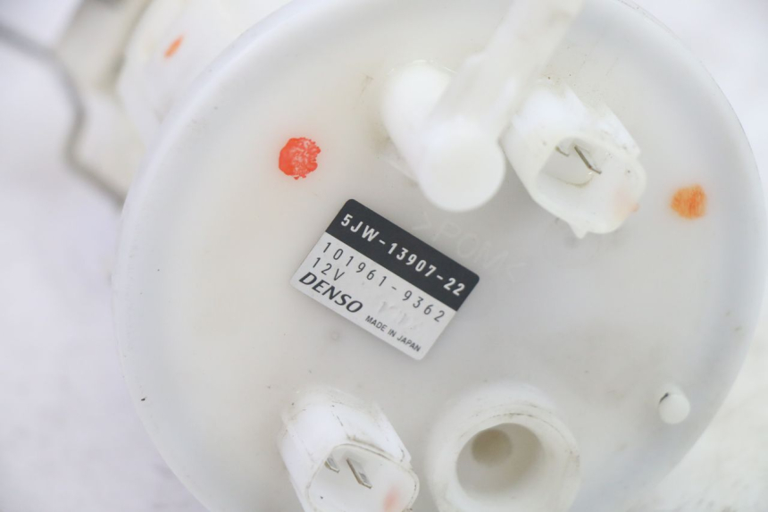 photo de KRAFTSTOFFPUMPE YAMAHA FJR ABS 1300 (2006 - 2012) - Technische Nahaufnahme