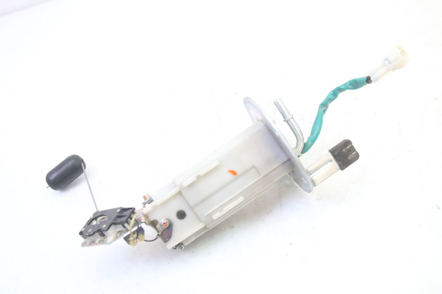 photo de BENZINPUMPE SUZUKI GSR 750 (2011 - 2017)
