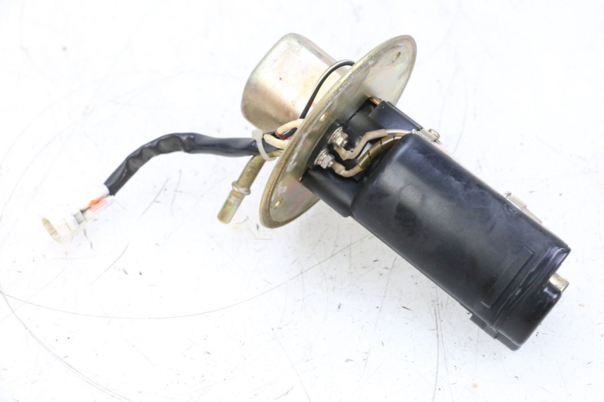 photo de BENZINPUMPE SUZUKI GSXR GSX-R 1000 (2003 - 2004) - Details der Befestigungspunkte