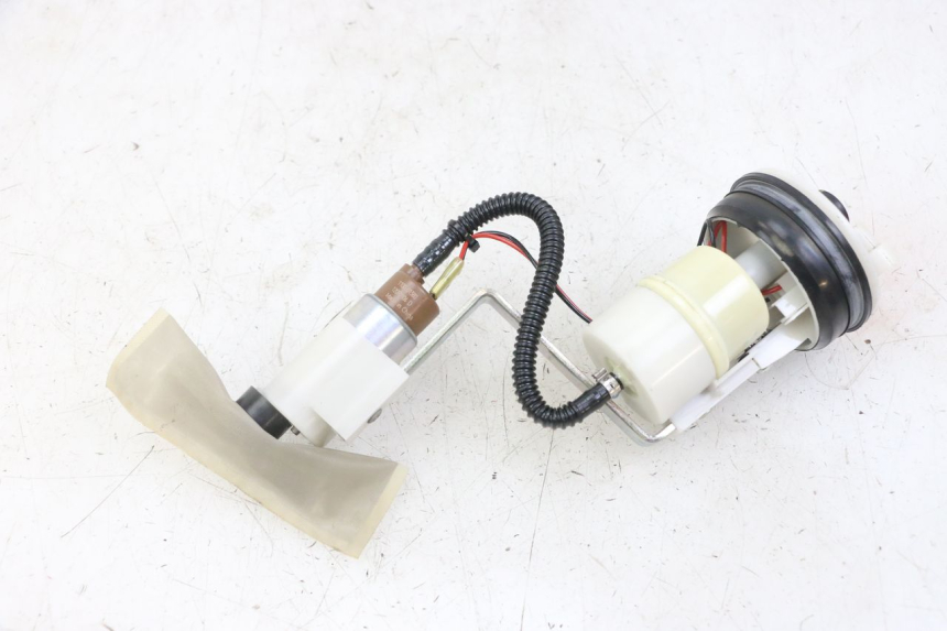 photo de BENZINPUMPE PIAGGIO IE MP3 YOURBAN 300 (2011 - 2016)