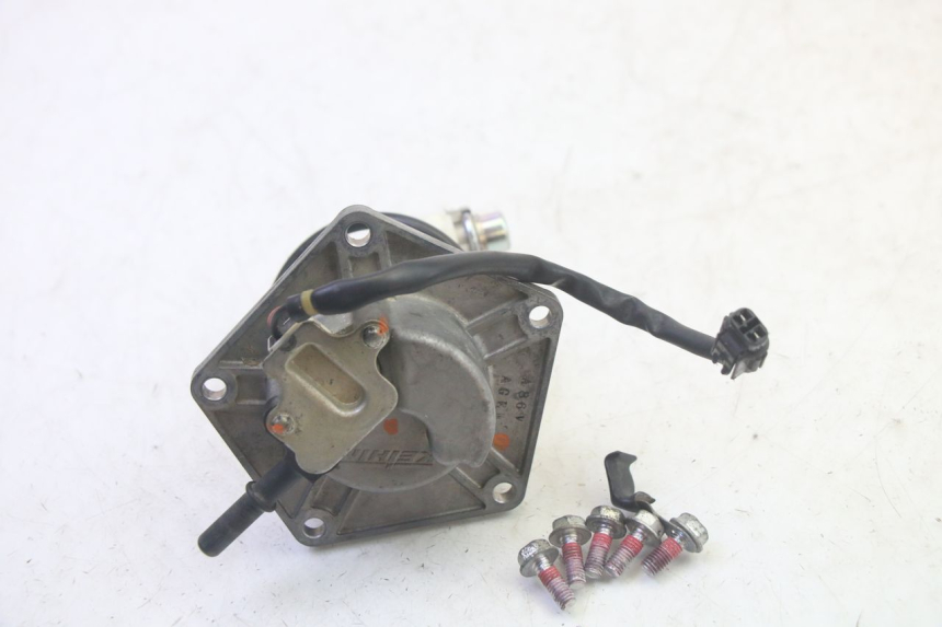 photo de BENZINPUMPE KAWASAKI KXF KX-F 250 (2017 - 2019) - Zoom auf Gebrauchszustand