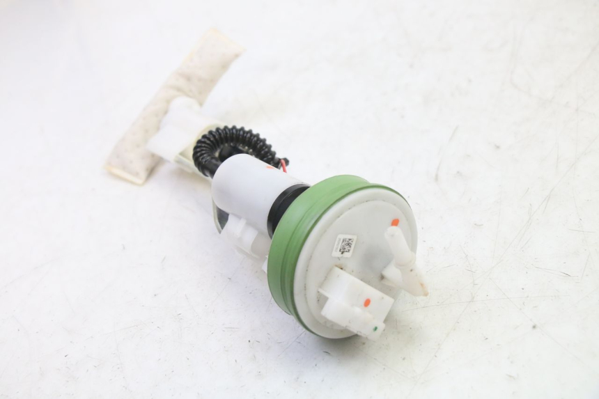 photo de BENZINPUMPE PIAGGIO MP3 HPE 310 (2024 - 2025)