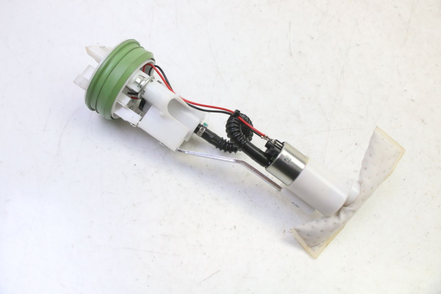 photo de BENZINPUMPE PIAGGIO MP3 HPE 310 (2024 - 2025)