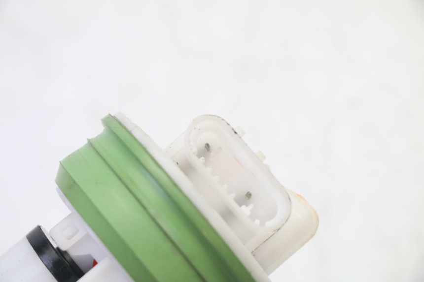 photo de BENZINPUMPE PIAGGIO MP3 HPE 310 (2024 - 2025)