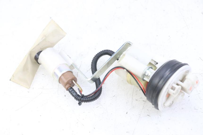 photo de BENZINPUMPE PIAGGIO MP3 LT 300 (2010 - 2016)