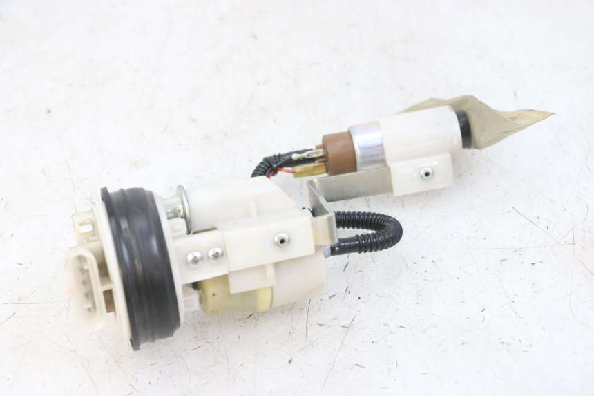 photo de BENZINPUMPE PIAGGIO MP3 LT 300 (2010 - 2016)