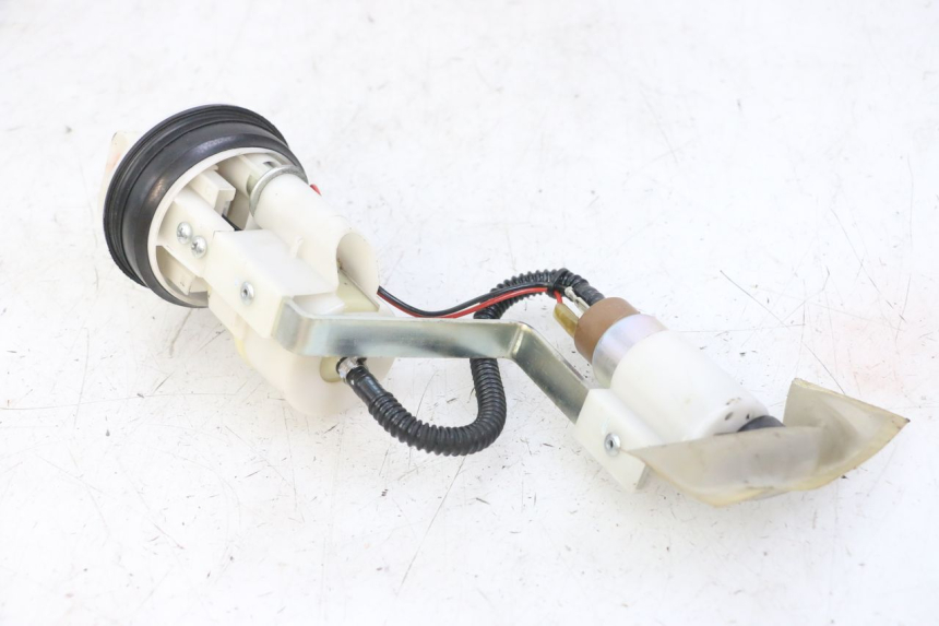 photo de BENZINPUMPE PIAGGIO MP3 LT 300 (2010 - 2016)