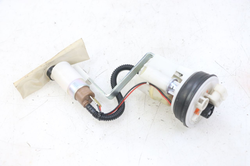 photo de BENZINPUMPE PIAGGIO MP3 LT 300 (2010 - 2016)