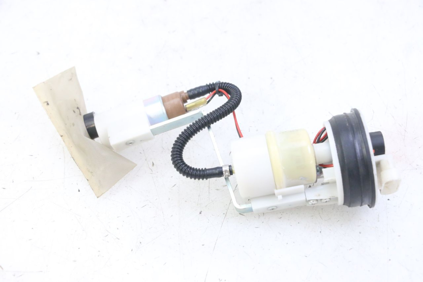 photo de BENZINPUMPE PIAGGIO MP3 LT 300 (2010 - 2016)