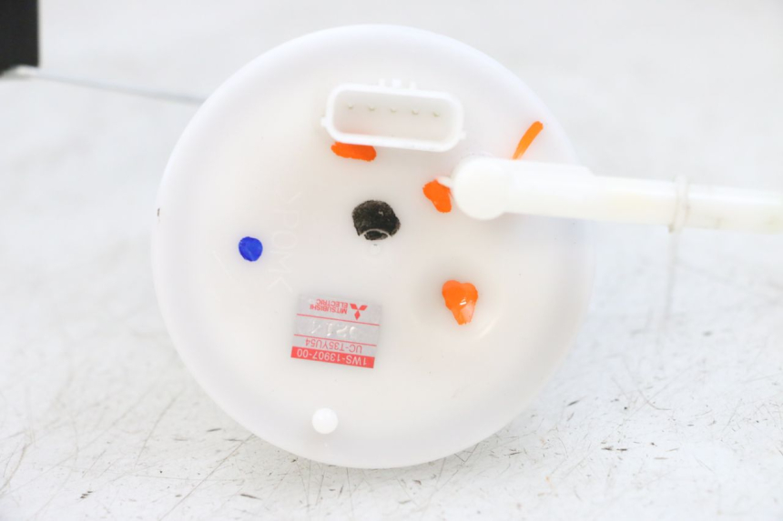 photo de BENZINPUMPE YAMAHA MT-07 MT07 ABS 700 (2018 - 2020) - Oberflächenzustand und Material