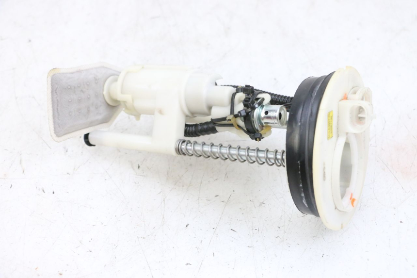 photo de KRAFTSTOFFPUMPE YAMAHA NEOS NEO'S 4T 50 (2008 - 2016) - Oberflächenzustand und Material