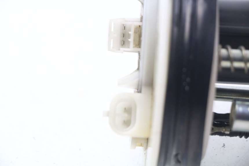 photo de BENZINPUMPE MBK OVETTO 4T 50 (2008 - 2016)