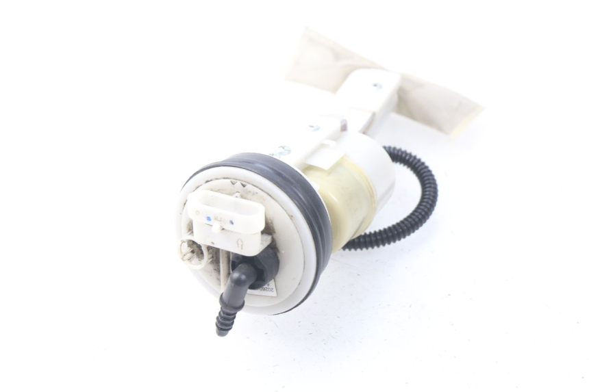 photo de BENZINPUMPE PEUGEOT SATELIS 300 (2012 - 2015)