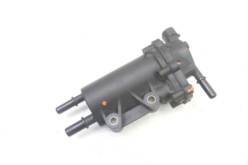 photo de BENZINPUMPE PEUGEOT STREETZONE I 2T 50 (2018 - 2020)