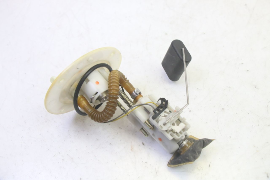 photo de BENZINPUMPE DAELIM S1 125 (2007 - 2016) - Zoom auf Gebrauchszustand