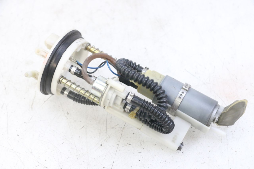 photo de BENZINPUMPE PEUGEOT SATELIS 125 (2013 - 2018)