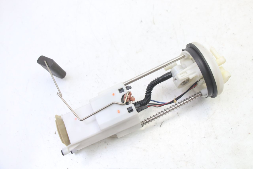 photo de BENZINPUMPE PEUGEOT SATELIS 125 (2013 - 2018)