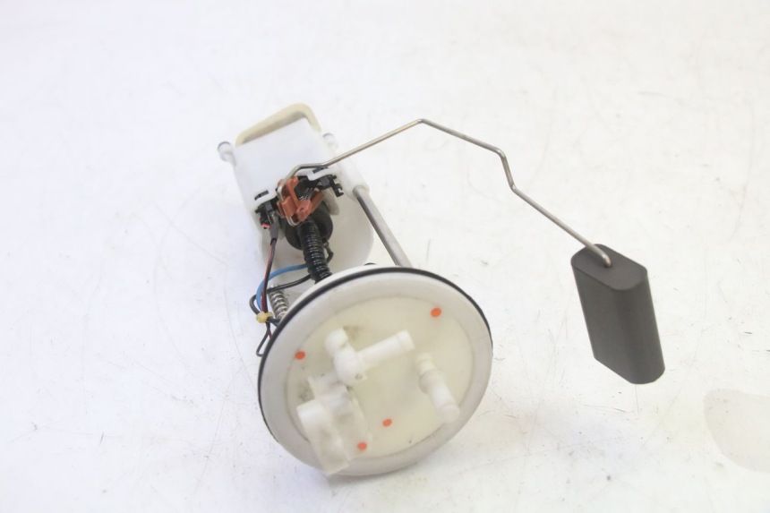 photo de BENZINPUMPE PEUGEOT SATELIS 125 (2013 - 2018)