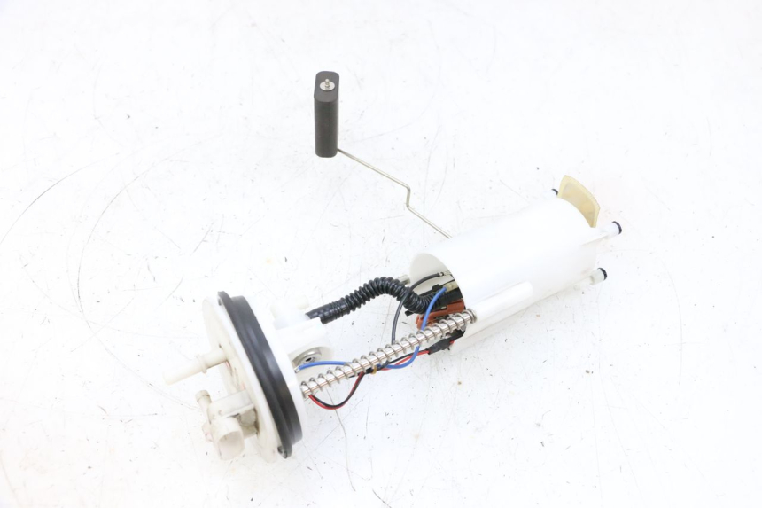 photo de BENZINPUMPE PEUGEOT SATELIS 125 (2013 - 2018) - Oberflächenzustand und Material