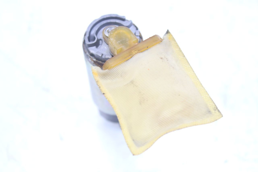 photo de KRAFTSTOFFPUMPE TRIUMPH SPRINT ST 955 (1999 - 2001)