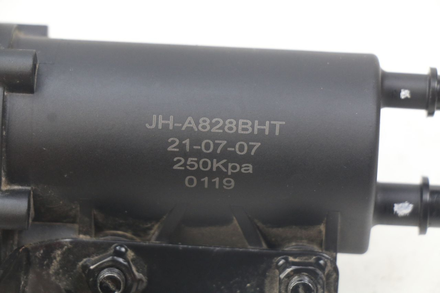 photo de BENZINPUMPE PEUGEOT STREETZONE 4T 50 (2018 - 2023)