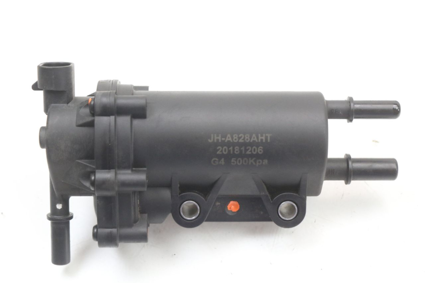 photo de BENZINPUMPE PEUGEOT STREETZONE I 2T 50 (2018 - 2020)