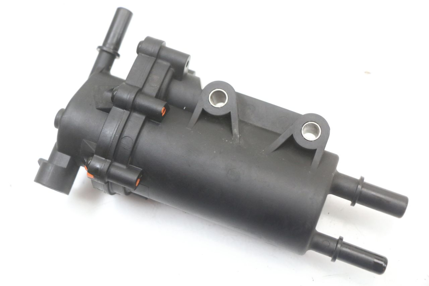 photo de BENZINPUMPE PEUGEOT STREETZONE I 2T 50 (2018 - 2020)