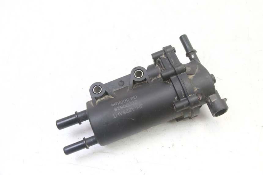 photo de BENZINPUMPE PEUGEOT STREETZONE I 2T 50 (2018 - 2020)