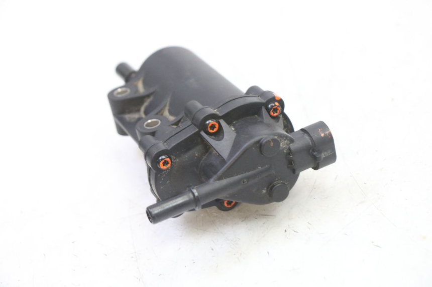 photo de BENZINPUMPE PEUGEOT STREETZONE I 2T 50 (2018 - 2020)