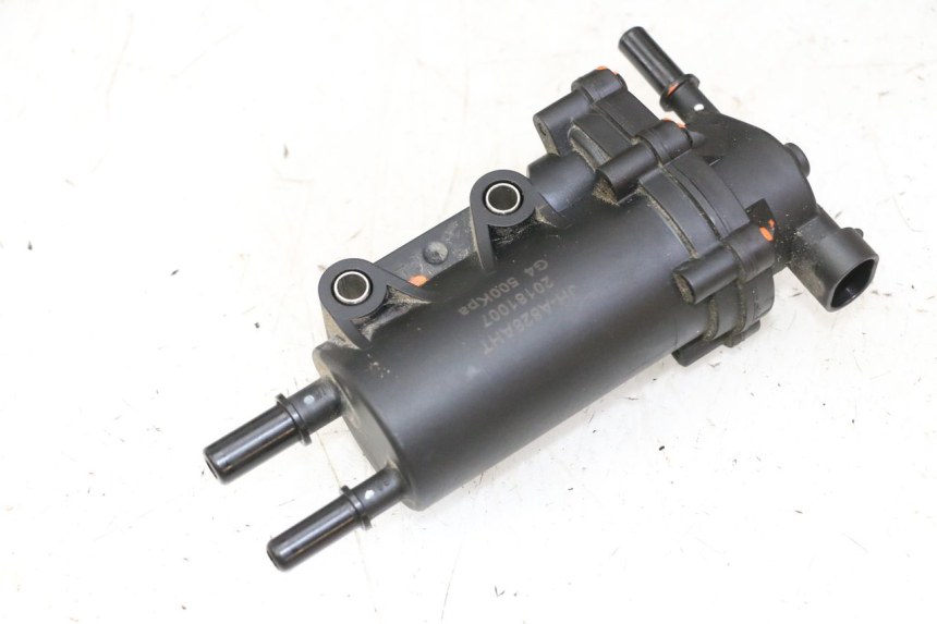 photo de BENZINPUMPE PEUGEOT STREETZONE I 2T 50 (2018 - 2020)