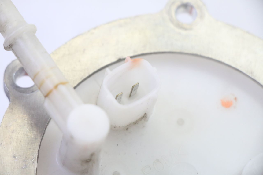 photo de BENZINPUMPE YAMAHA TDM ABS 900 (2002 - 2014) - Details der Befestigungspunkte