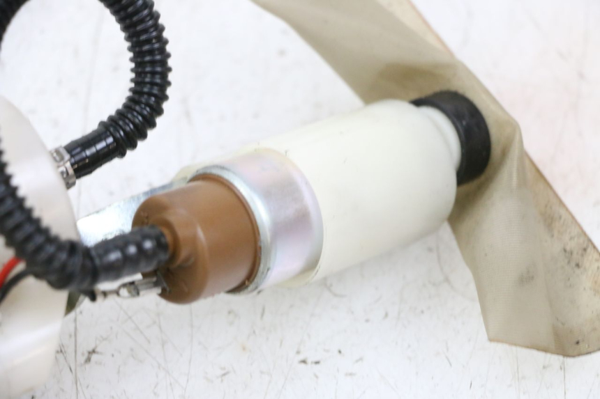 photo de KRAFTSTOFFPUMPE PIAGGIO VESPA GTS SUPER IE 125 (2009 - 2016) - Zoom auf Komponenten