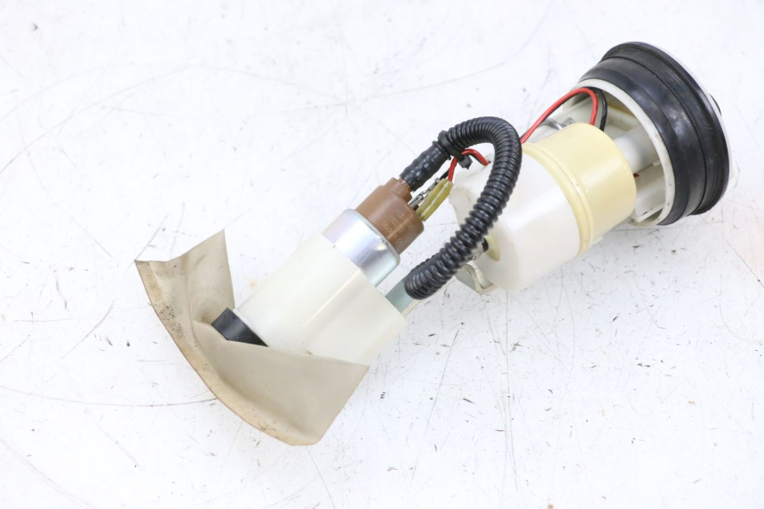 photo de KRAFTSTOFFPUMPE PIAGGIO VESPA GTS SUPER IE 125 (2009 - 2016) - Zoom auf Gebrauchszustand