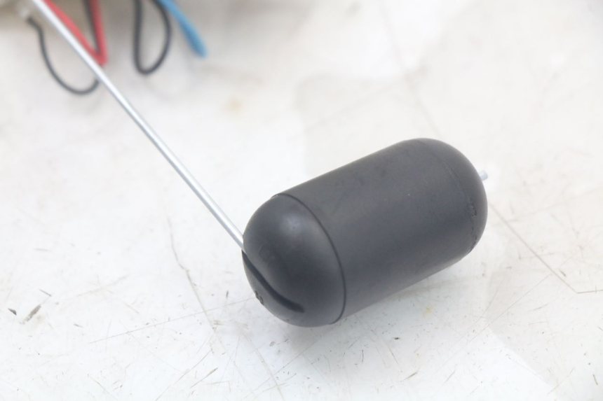 photo de KRAFTSTOFFPUMPE YAMAHA XMAX X-MAX ABS 125 (2017 - 2020) - Technische Nahaufnahme