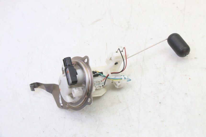 photo de BENZINPUMPE YAMAHA XMAX X-MAX 125 (2021 - 2025)