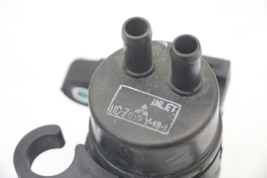 photo de KRAFTSTOFFPUMPE YAMAHA FZS FAZER 600 (2001 - 2003)
