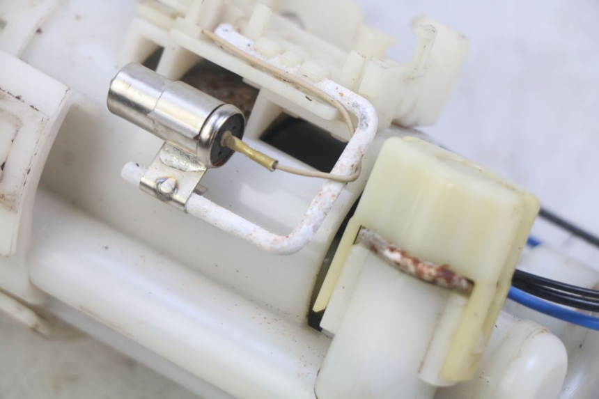 photo de KRAFTSTOFFPUMPE YAMAHA YZF R1 1000 (2007 - 2008)