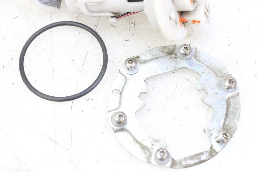 photo de KRAFTSTOFFPUMPE PIAGGIO ZIP 4T 50 (2018 - 2020) - Kennzeichnungen und Originalreferenzen