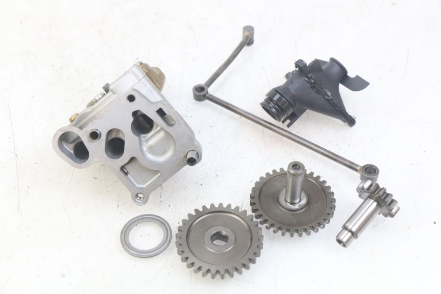photo de ÖLPUMPE TRIUMPH SPRINT ST 955 (1999 - 2001)